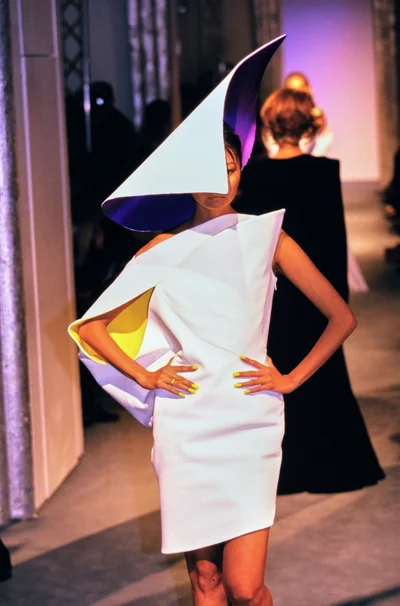Look 90